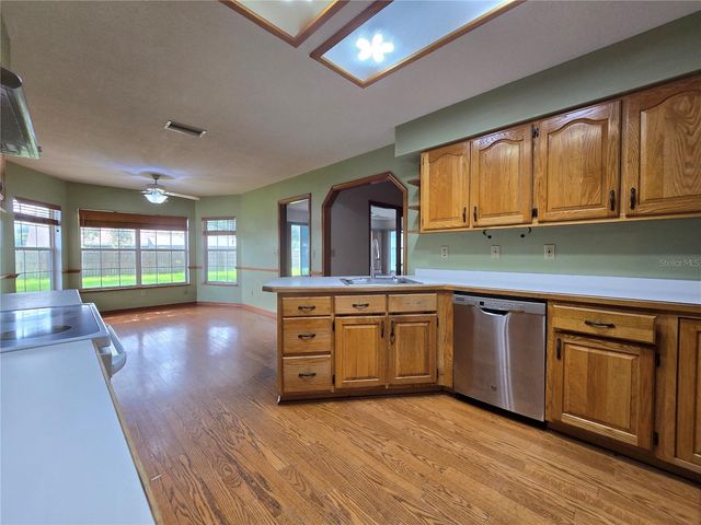 5655 SE 42ND AVENUE, Ocala, FL 34480