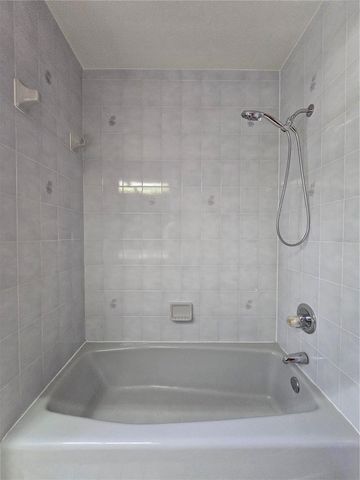 5655 SE 42ND AVENUE, Ocala, FL 34480