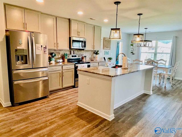 115 Edgestone Drive, Harvest, AL 35749
