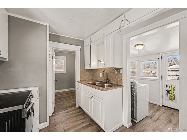 1328 Dayton St, Aurora, CO 80010