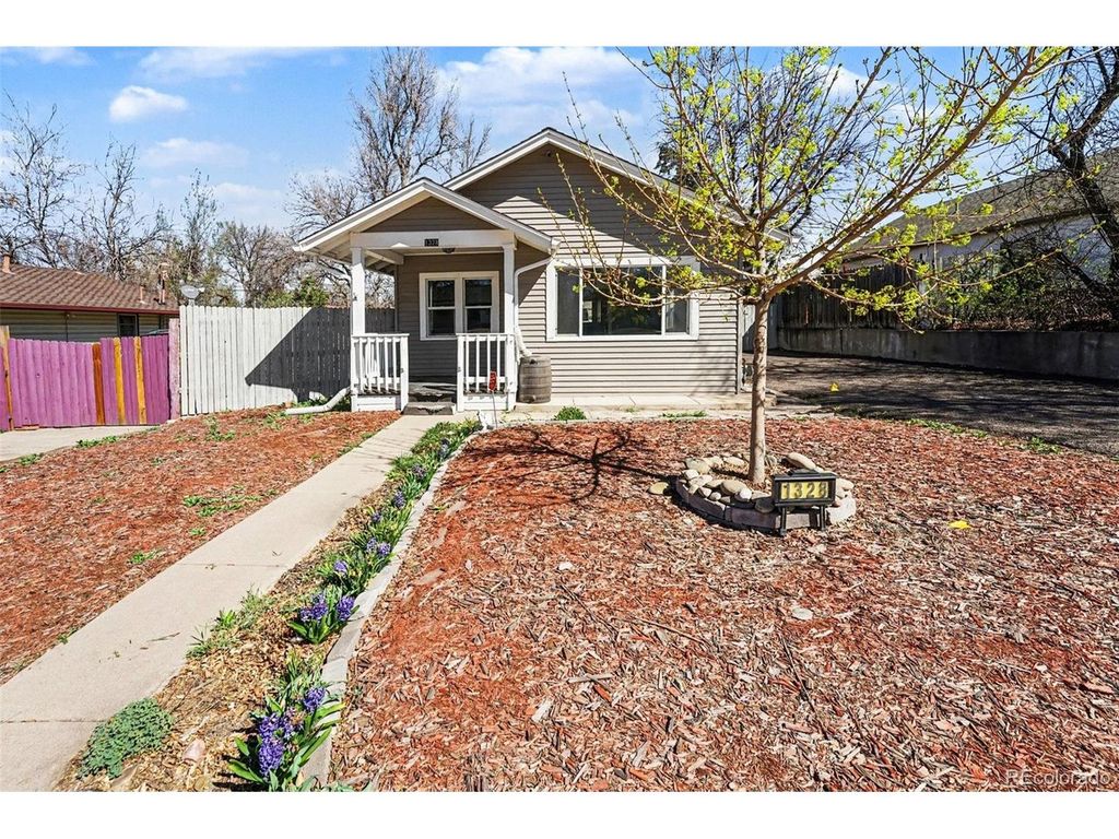 1328 Dayton St, Aurora, CO 80010