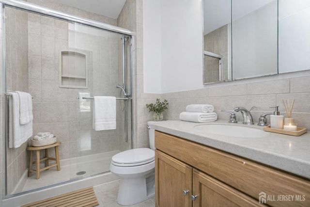 400 McDowell Drive, East Brunswick, NJ 08816