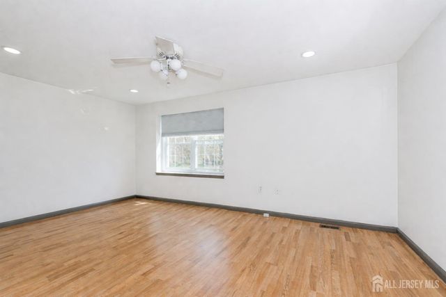 400 McDowell Drive, East Brunswick, NJ 08816