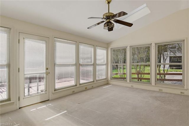 1011 Greenhurst Road, Winston-salem, NC 27104