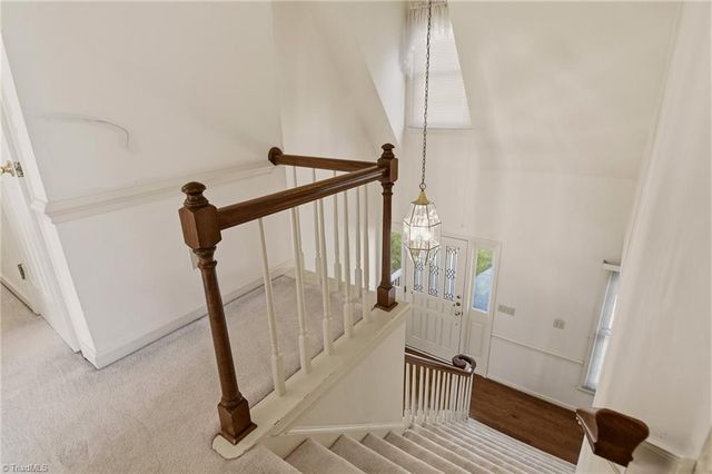 1011 Greenhurst Road, Winston-salem, NC 27104