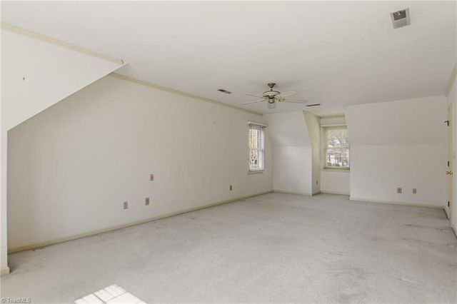 1011 Greenhurst Road, Winston-salem, NC 27104