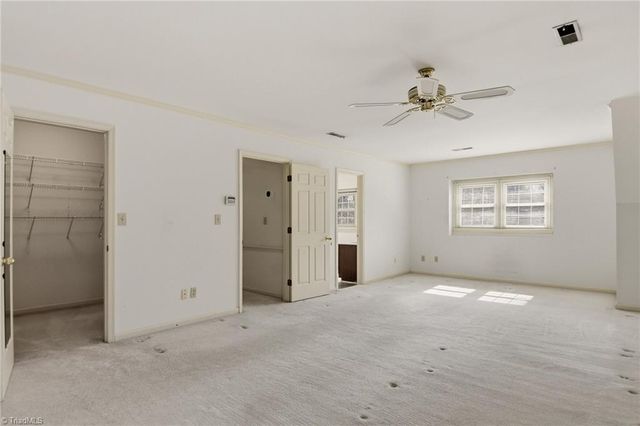 1011 Greenhurst Road, Winston-salem, NC 27104