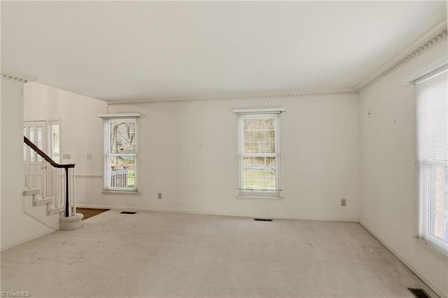 1011 Greenhurst Road, Winston-salem, NC 27104