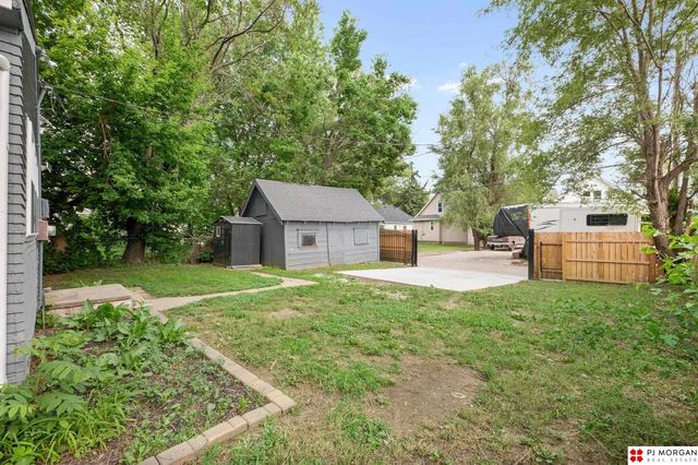 2619 Fort Street, Omaha, NE 68111