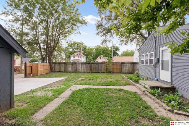 2619 Fort Street, Omaha, NE 68111