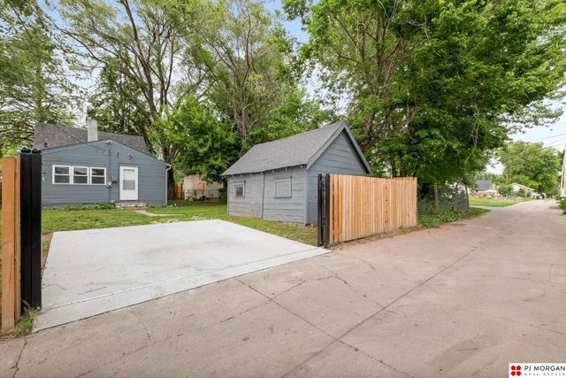 2619 Fort Street, Omaha, NE 68111