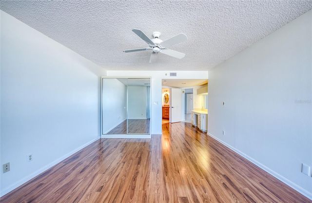 1310 GULF BOULEVARD 4D, Clearwater Beach, FL 33767