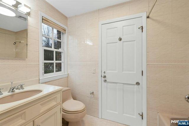 195 Elm Road, Englewood, NJ 07631