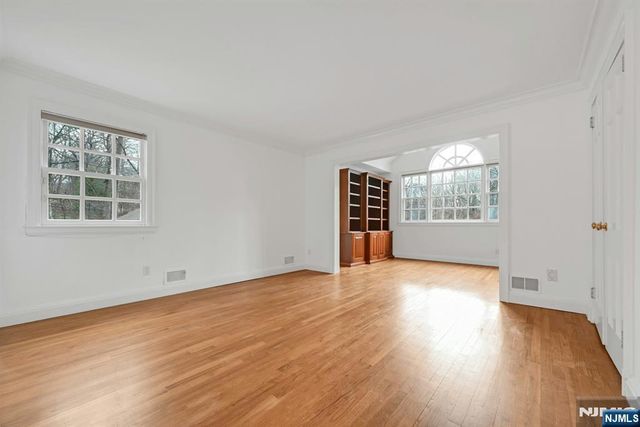 195 Elm Road, Englewood, NJ 07631