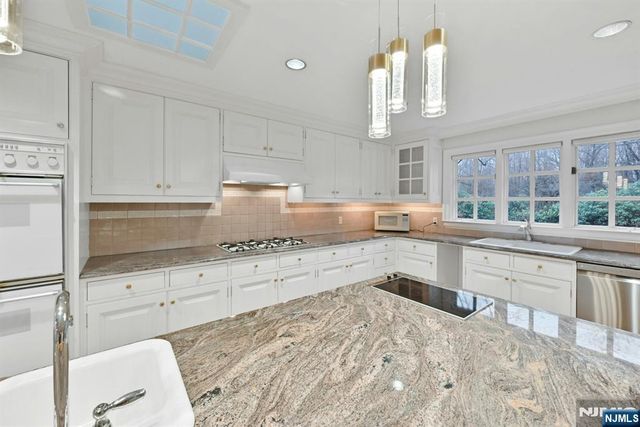 195 Elm Road, Englewood, NJ 07631