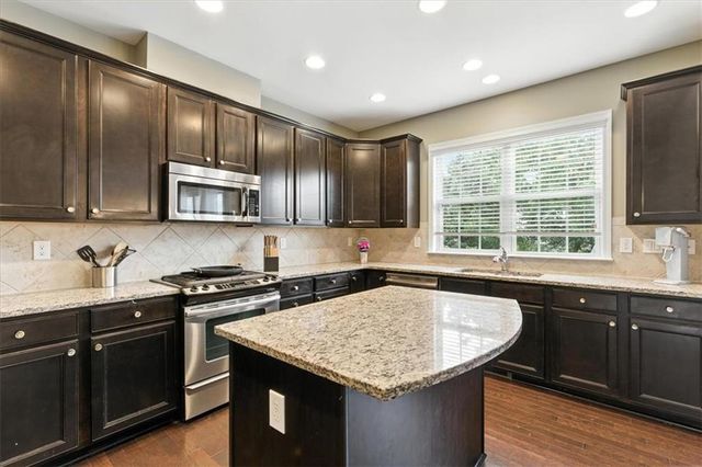 5045 Ridgemont SE Walk 28, Atlanta, GA 30339