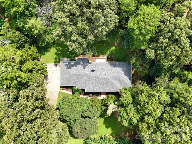 3517 Honeysuckle Drive, Matthews, NC 28104