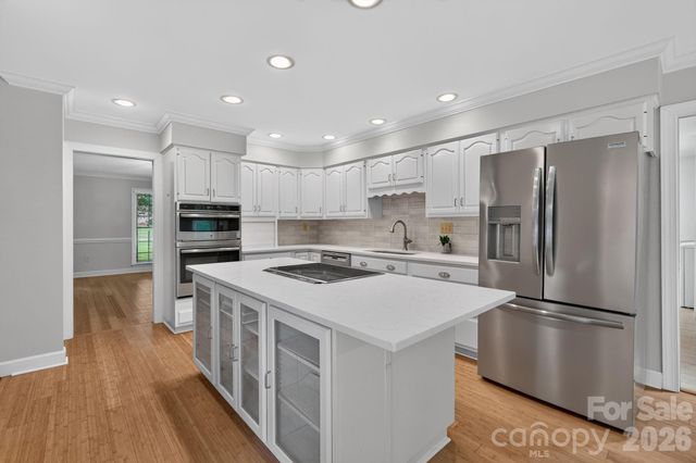 3517 Honeysuckle Drive, Matthews, NC 28104