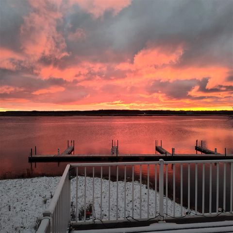 149 Joslin Cove Drive, Manistee, MI 49660