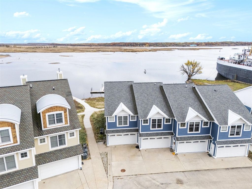 149 Joslin Cove Drive, Manistee, MI 49660