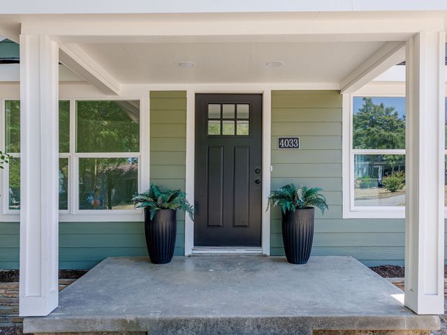 4033 Locke Avenue, Fort Worth, TX 76107