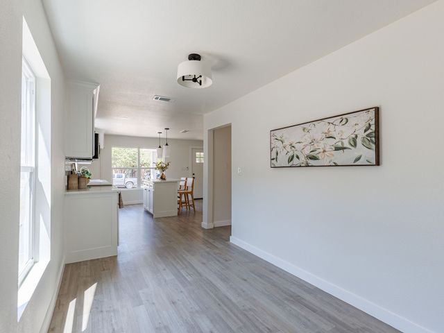 4033 Locke Avenue, Fort Worth, TX 76107