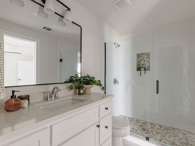 4033 Locke Avenue, Fort Worth, TX 76107