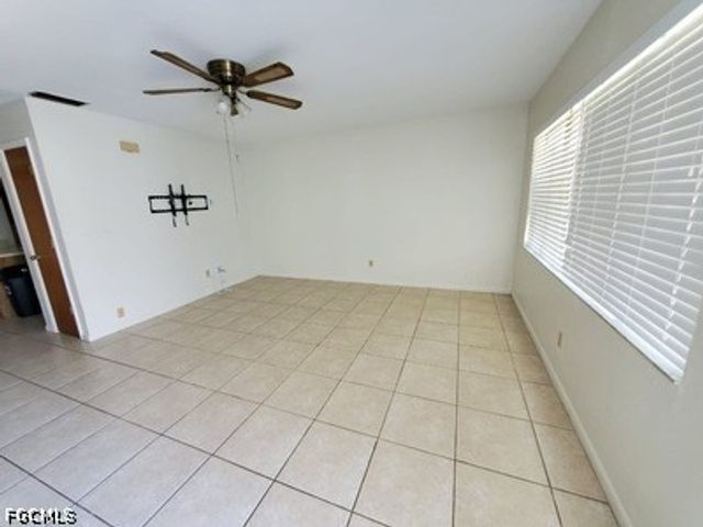 4619 SW 7th PL, Cape Coral, FL 33914