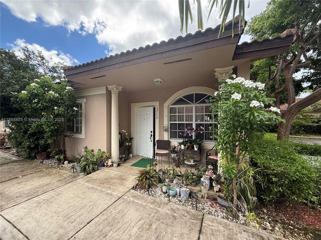 13772 SW 169th Ln, Miami, FL 33177
