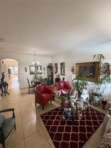 13772 SW 169th Ln, Miami, FL 33177
