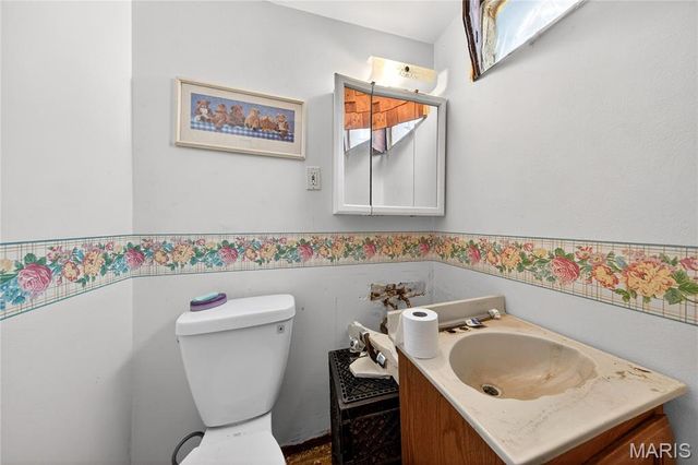 1451 Farmview Avenue, St Louis, MO 63138