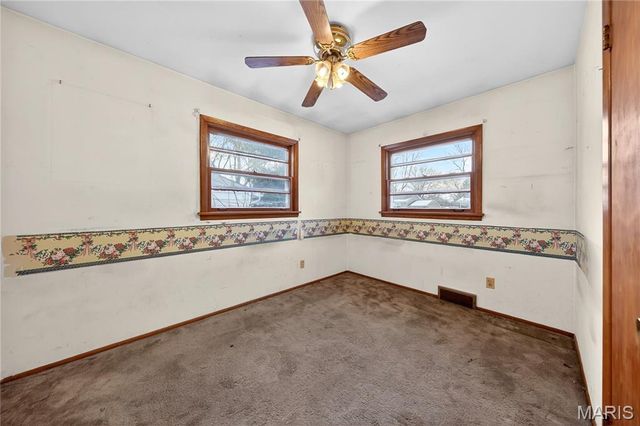 1451 Farmview Avenue, St Louis, MO 63138