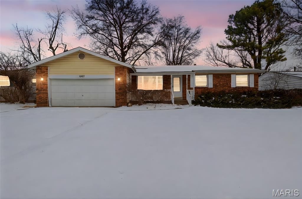 1451 Farmview Avenue, St Louis, MO 63138