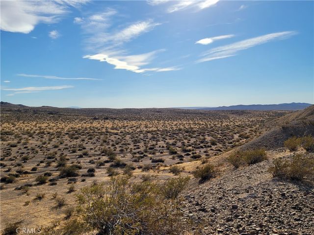 4 Buckboard Road, Hinkley, CA 92347