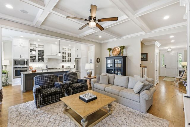 1937 General Warfield Way, Lexington, KY 40505