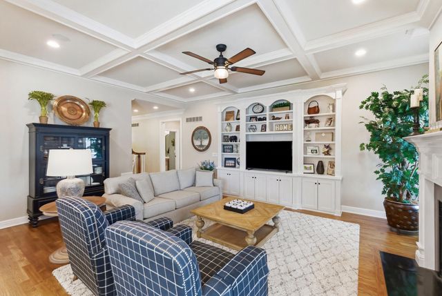 1937 General Warfield Way, Lexington, KY 40505