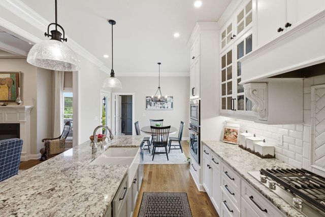 1937 General Warfield Way, Lexington, KY 40505