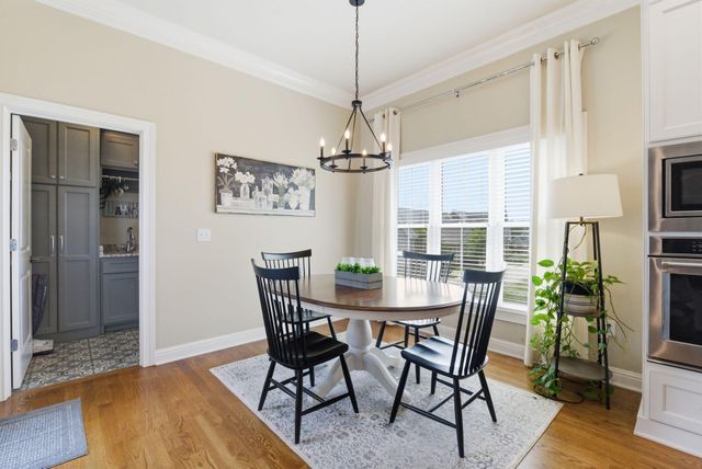 1937 General Warfield Way, Lexington, KY 40505