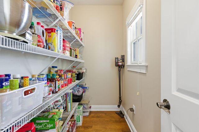 1937 General Warfield Way, Lexington, KY 40505
