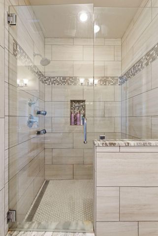 1937 General Warfield Way, Lexington, KY 40505