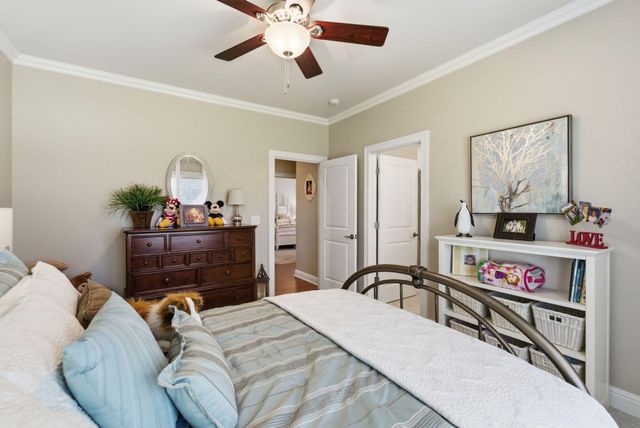 1937 General Warfield Way, Lexington, KY 40505