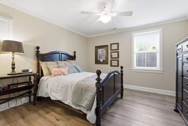 1937 General Warfield Way, Lexington, KY 40505