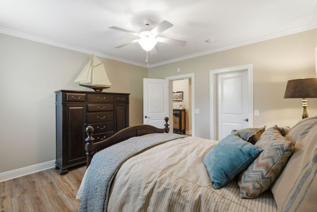 1937 General Warfield Way, Lexington, KY 40505