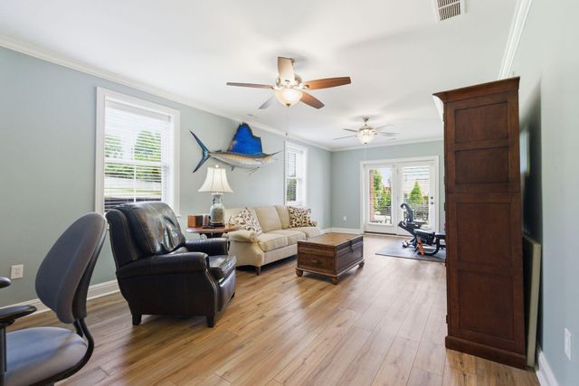 1937 General Warfield Way, Lexington, KY 40505