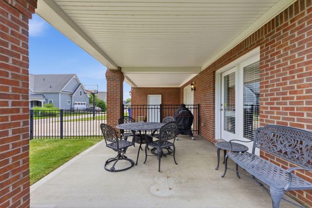 1937 General Warfield Way, Lexington, KY 40505