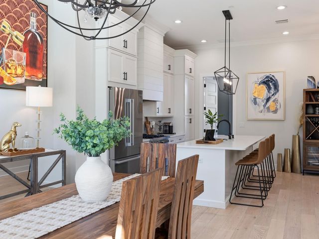 64 N PARK AVENUE, Winter Garden, FL 34787