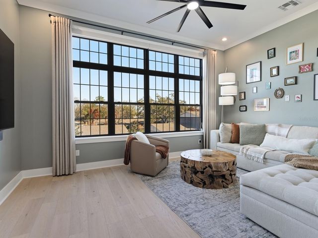 64 N PARK AVENUE, Winter Garden, FL 34787