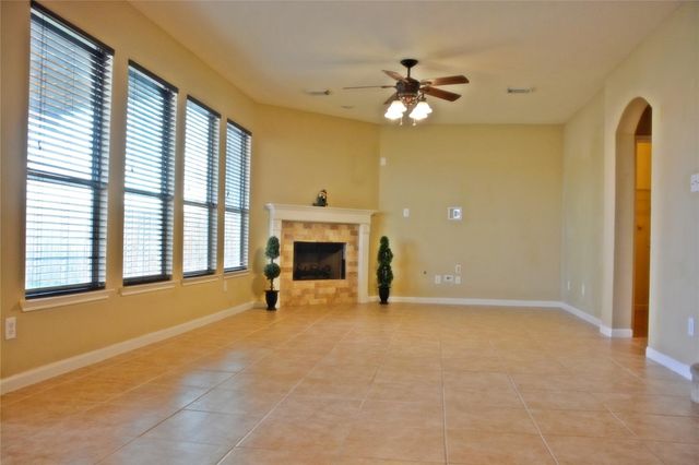 12802 Mills Trail Lane, Houston, TX 77070