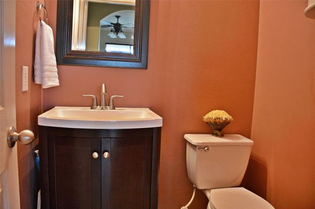 12802 Mills Trail Lane, Houston, TX 77070