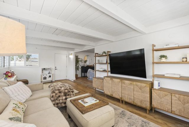 825 Hickory Ct, Imperial Beach, CA 91932